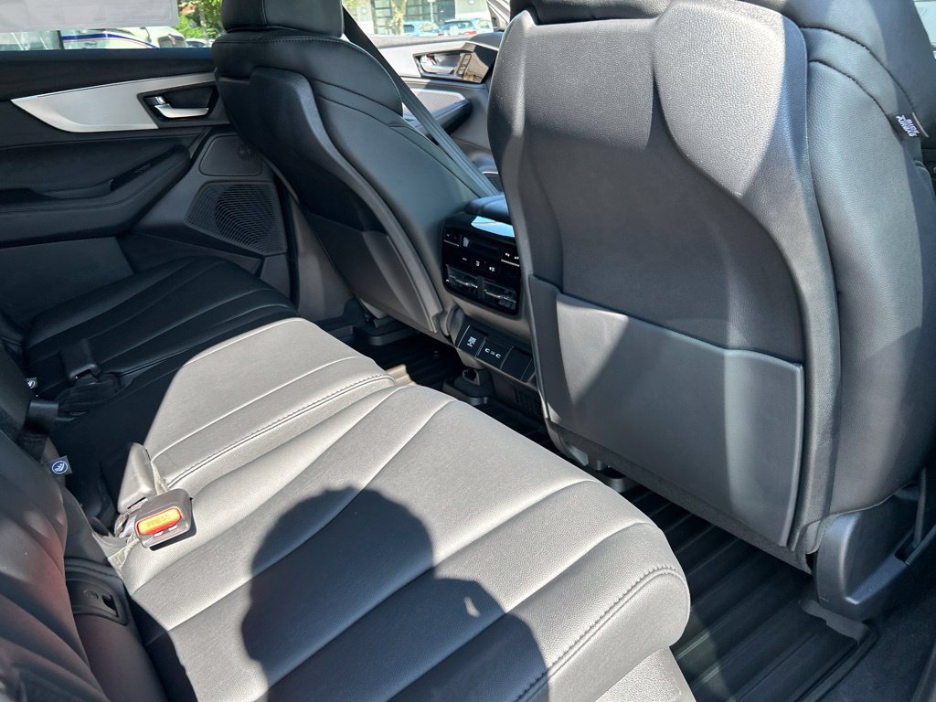 New 2026 Acura MDX SH-AWD image 27