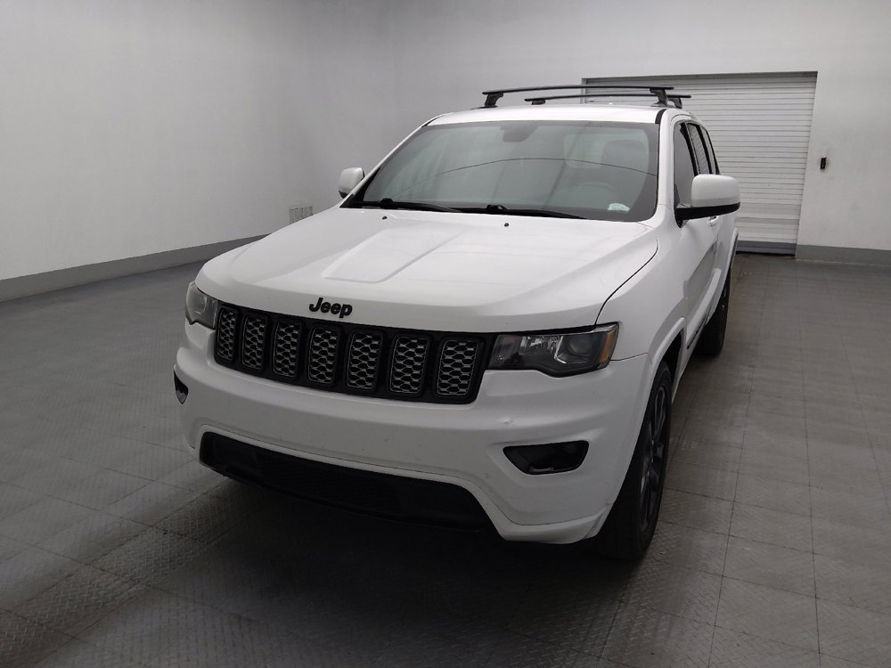 Used 2019 Jeep Grand Cherokee Altitude RWD image 15