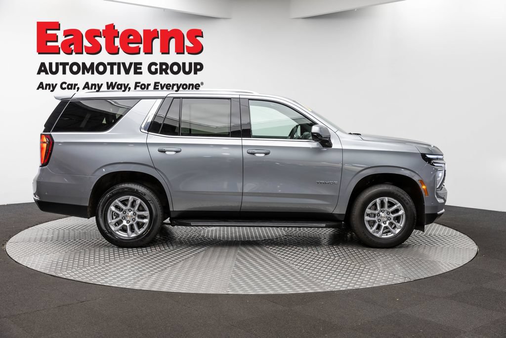Used 2025 Chevrolet Tahoe LT AWD/4WD image 4