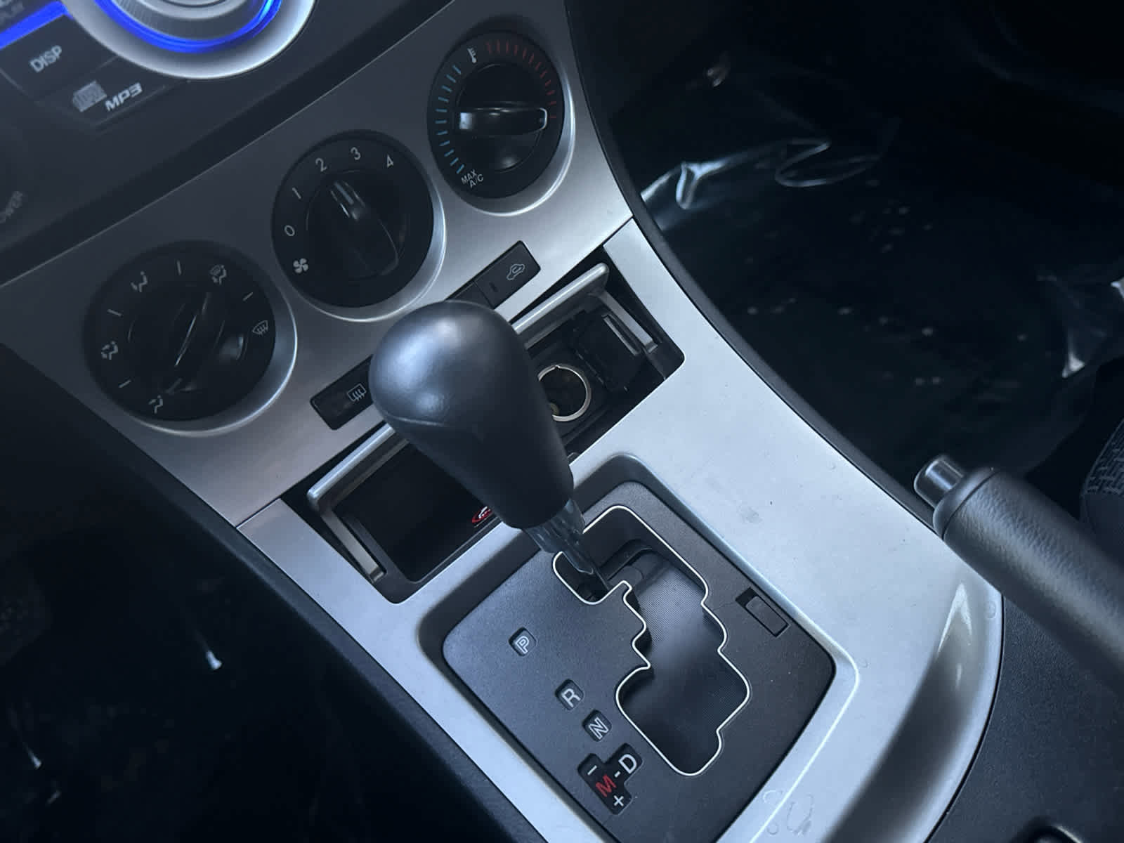 Used 2010 MAZDA MAZDA3 i Touring image 13