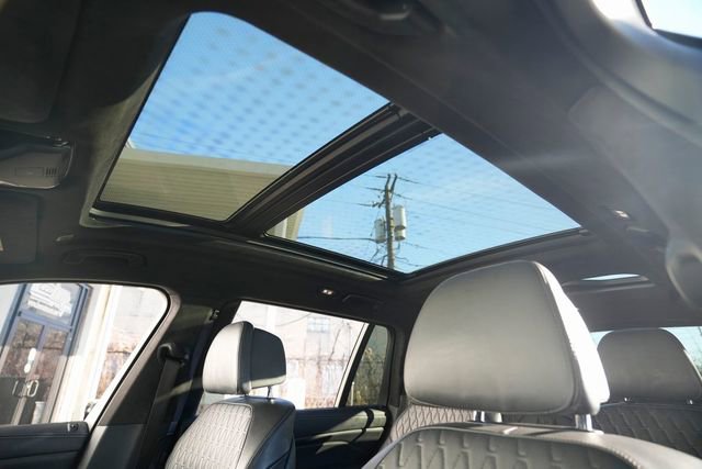 Used 2020 BMW X7 M50i w/ Dynamic Handling Package image 22