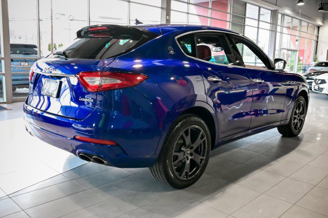 Used 2020 Maserati Levante AWD/4WD image 5