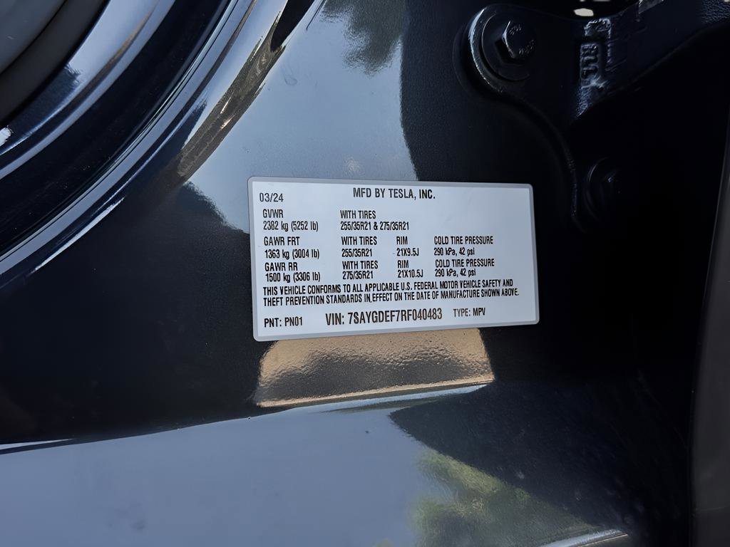 Used 2024 Tesla Model Y Performance image 24