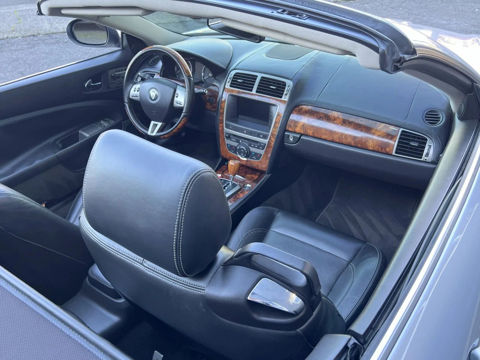 Used 2007 Jaguar XK Convertible image 16