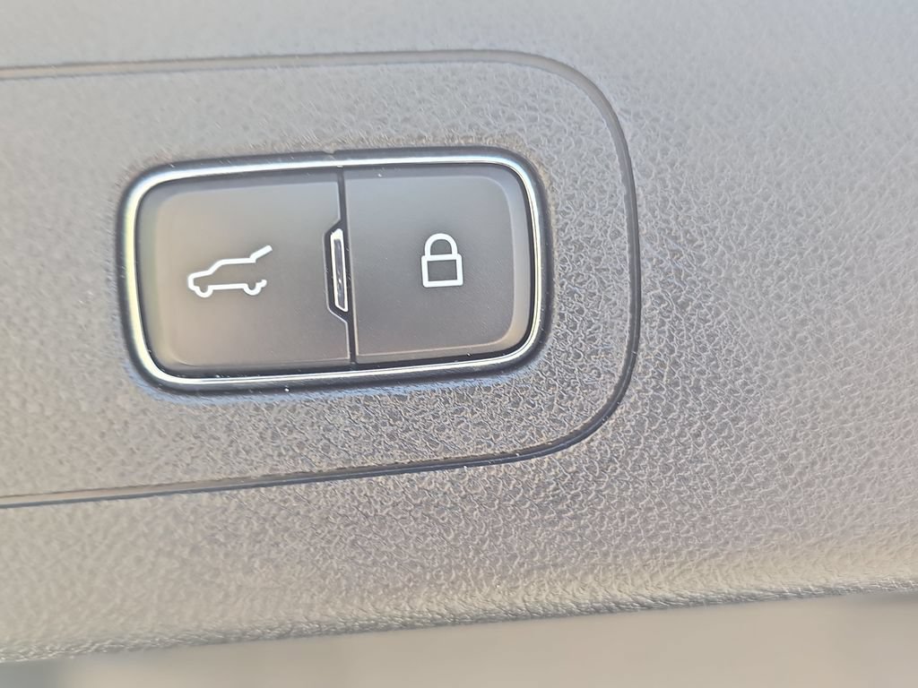 Used 2023 Lincoln Aviator Reserve w/ Elements Package Plus RWD image 14
