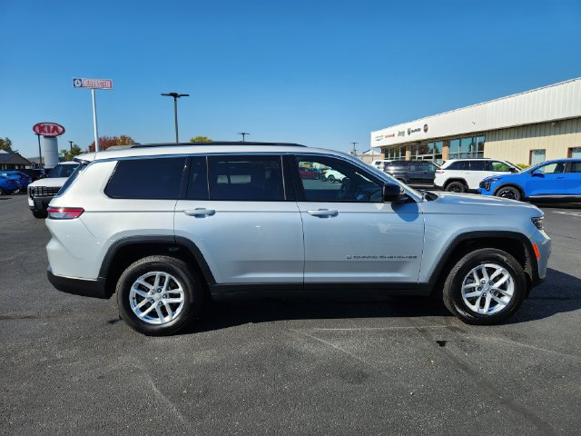 Used 2025 Jeep Grand Cherokee L Laredo w/ Luxury Tech Group I AWD/4WD image 32