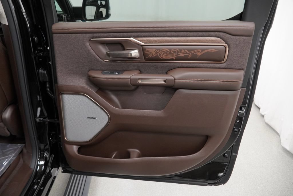 New 2027 RAM 1500 Limited AWD/4WD image 35