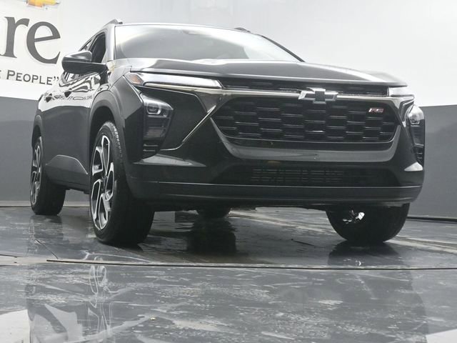 New 2026 Chevrolet Trax RS w/ Sunroof Package image 3