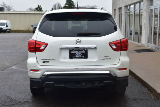 Used 2017 Nissan Pathfinder Platinum w/ Family Entertainment Package image 9