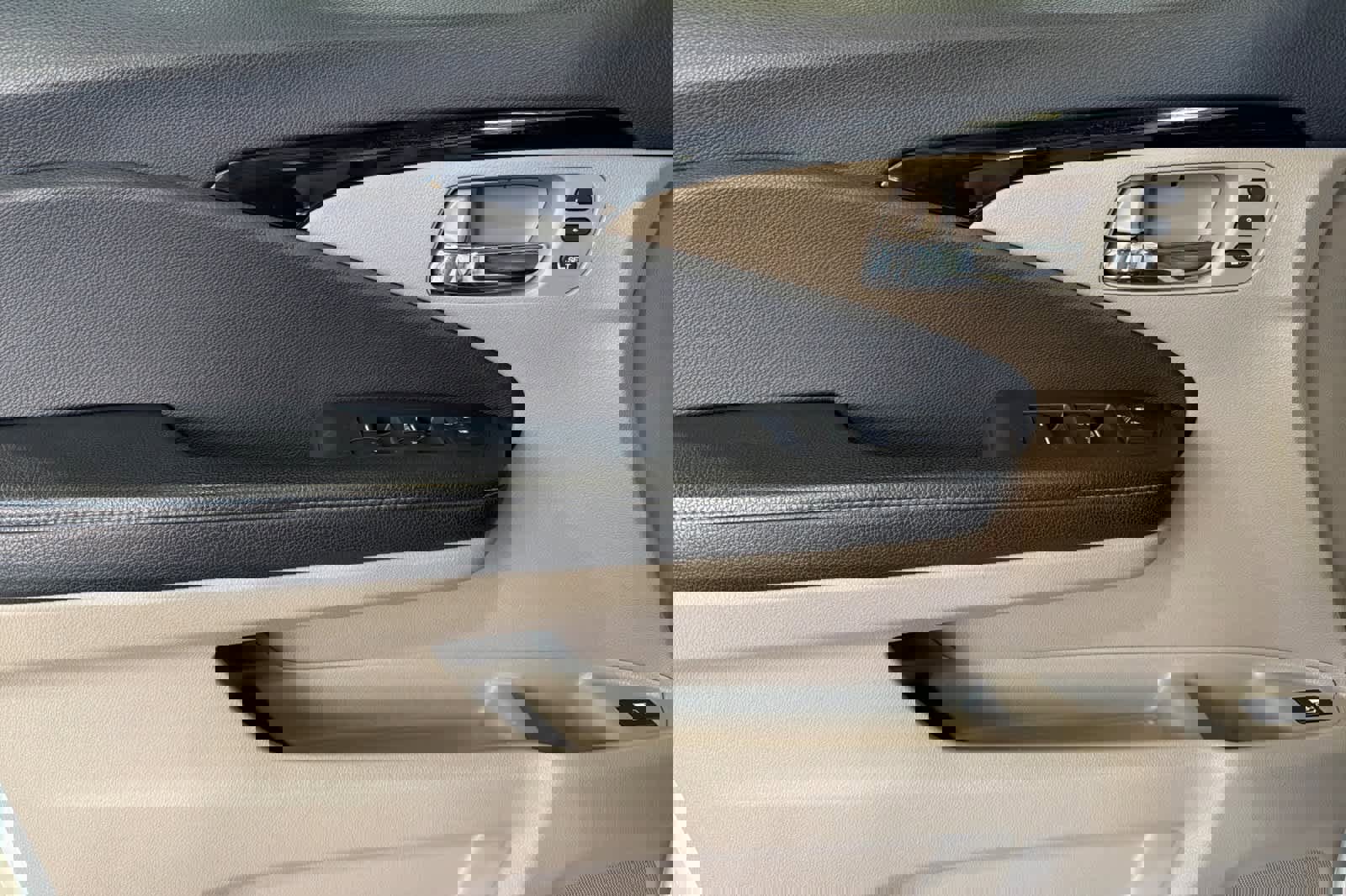 Used 2017 Honda Ridgeline RTL-E image 14