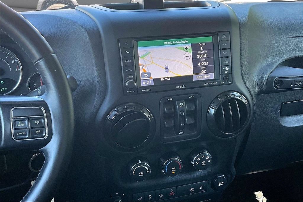 Used 2017 Jeep Wrangler Unlimited Sahara AWD/4WD image 9