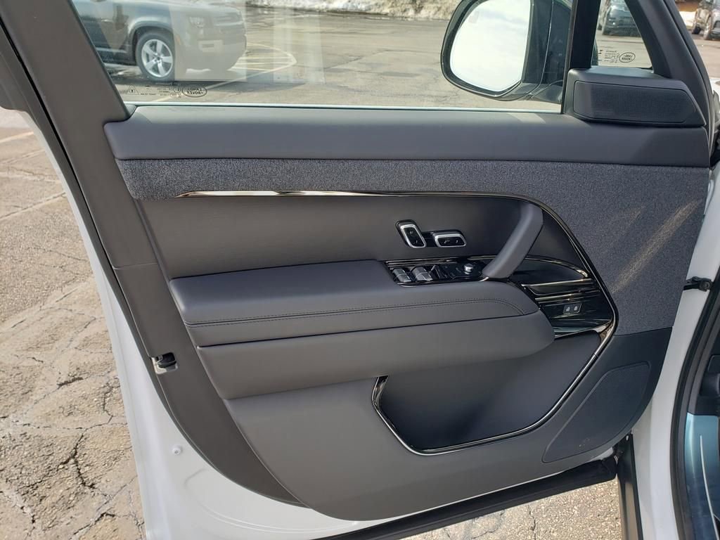 New 2026 Land Rover Range Rover Sport Dynamic SE image 10