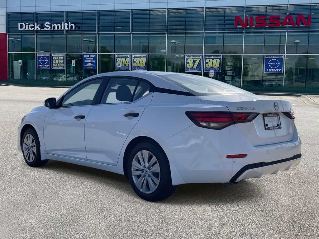 Used 2025 Nissan Sentra S image 4