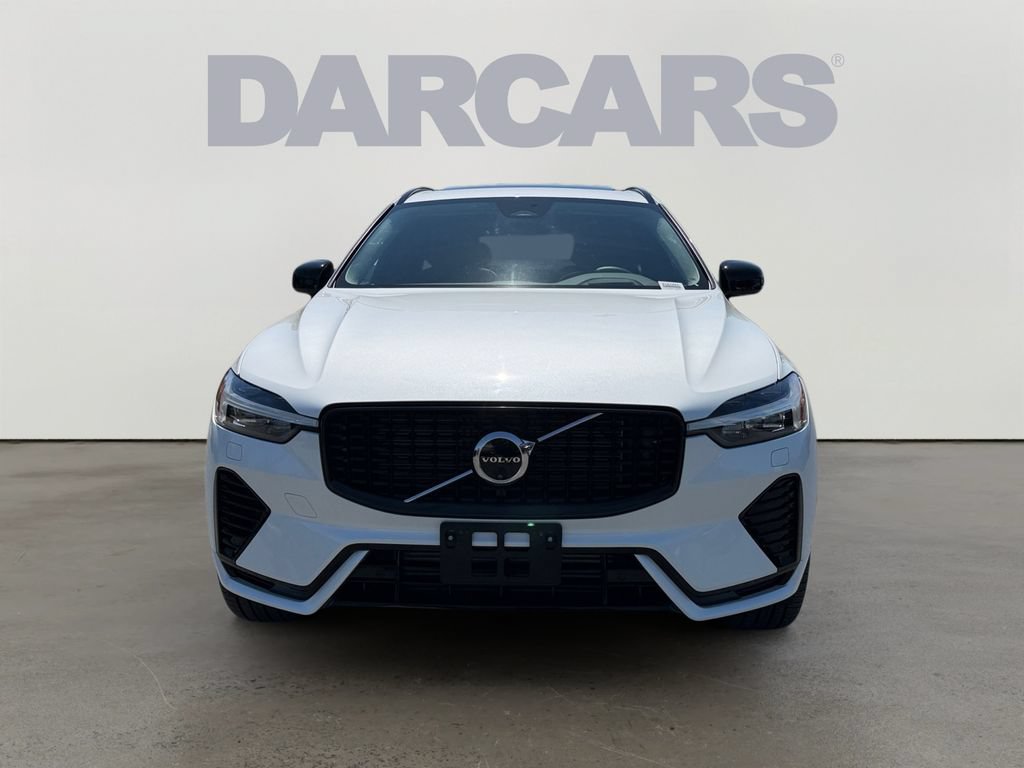 Certified 2025 Volvo XC60 T8 Ultra w/ Climate Package AWD/4WD image 2