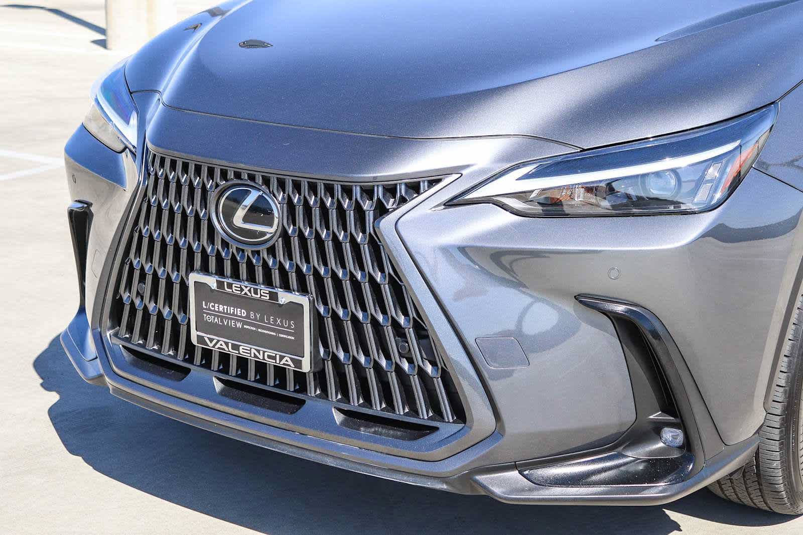 Certified 2025 Lexus NX 250 FWD image 8