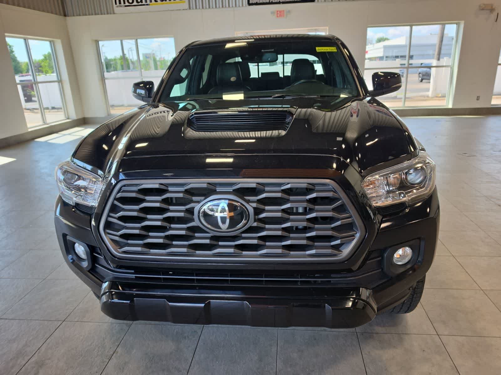 Used 2021 Toyota Tacoma 4x4 Double Cab image 3