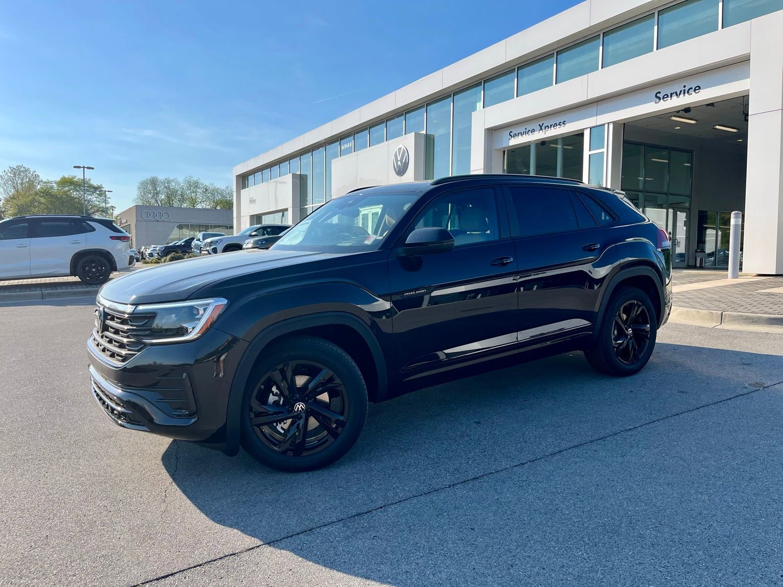 New 2026 Volkswagen Atlas Cross Sport SEL R-Line