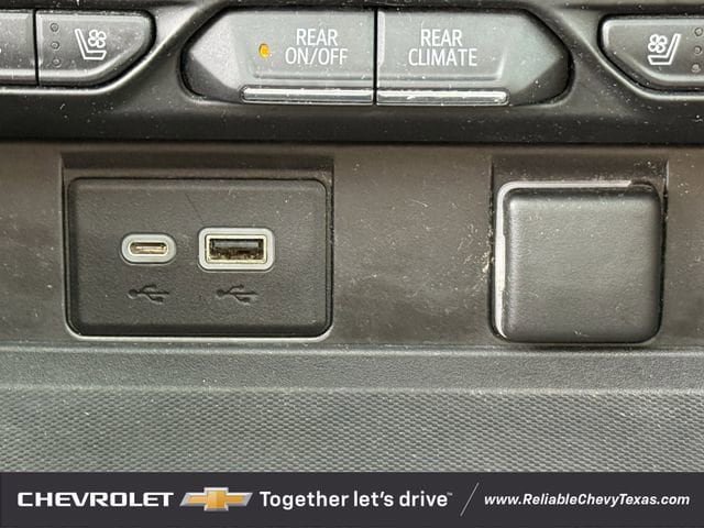 Used 2021 Chevrolet Suburban Premier w/ Premium Package AWD/4WD image 19