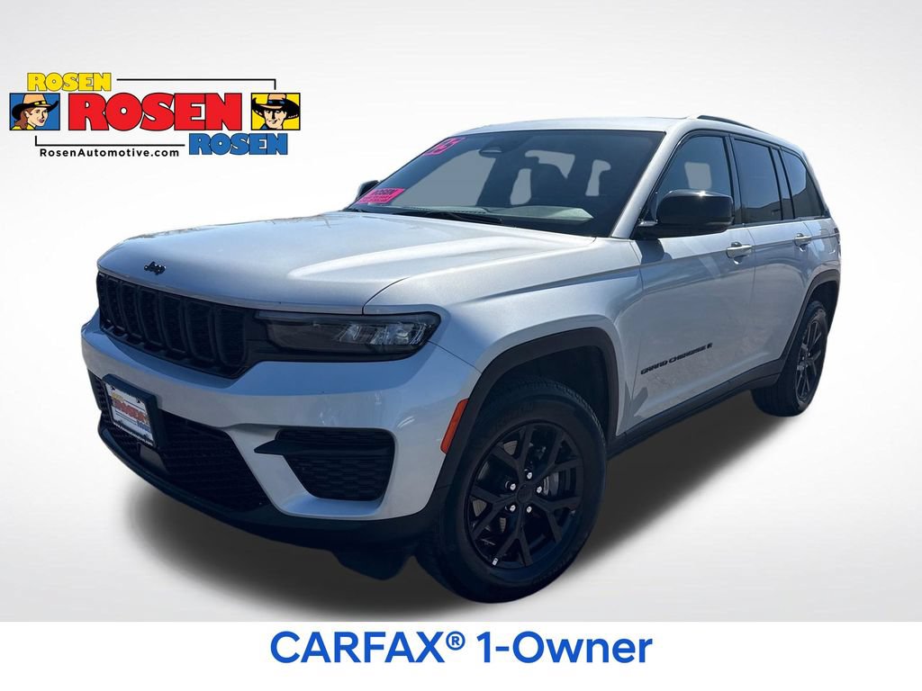 Used 2025 Jeep Grand Cherokee Altitude