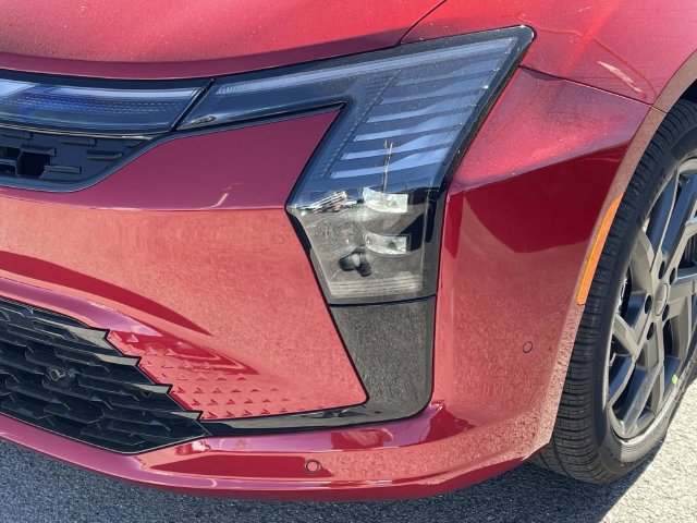 New 2027 Chrysler Pacifica Limited FWD image 8