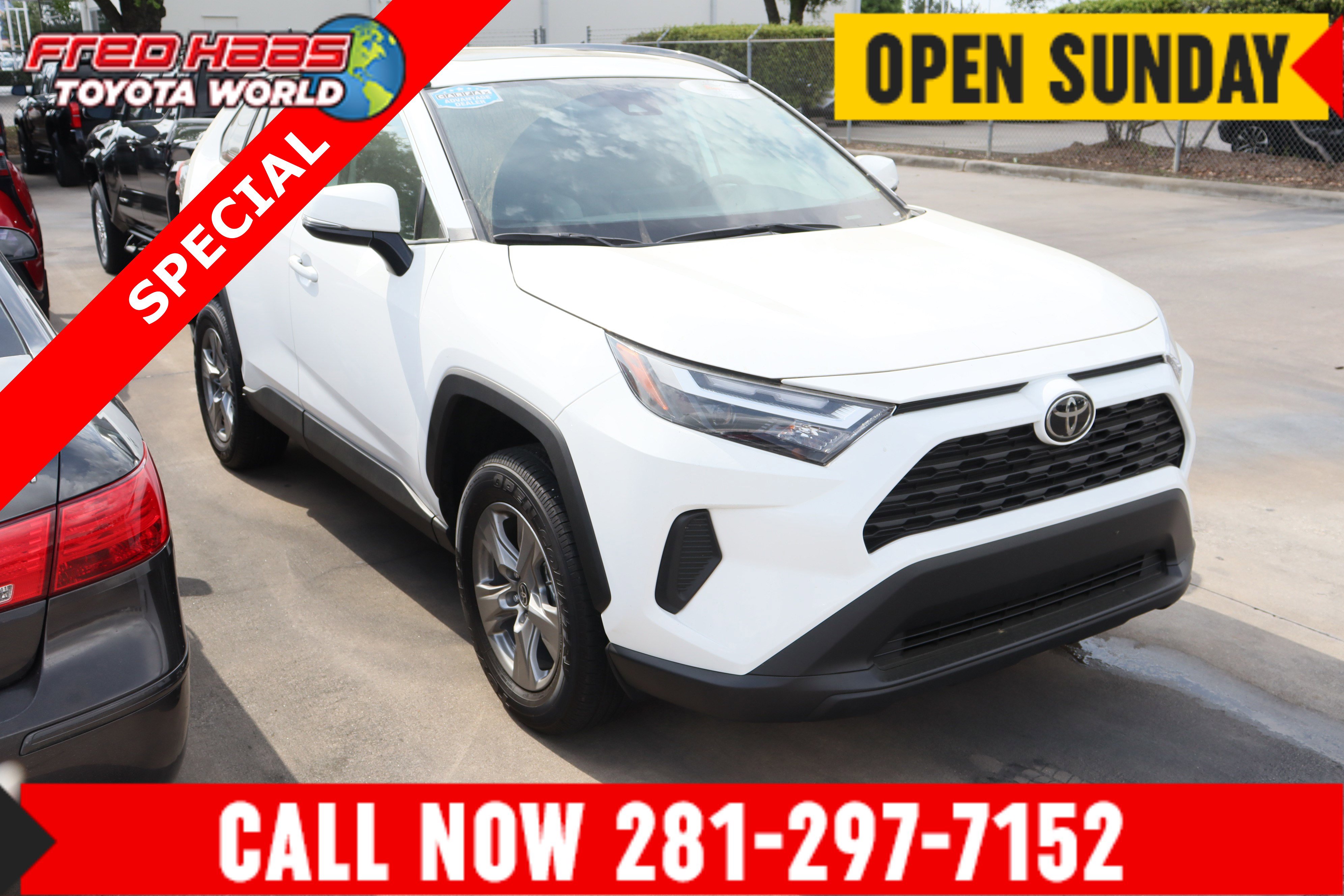 Used 2025 Toyota RAV4 XLE w/ Convenience Package image 1