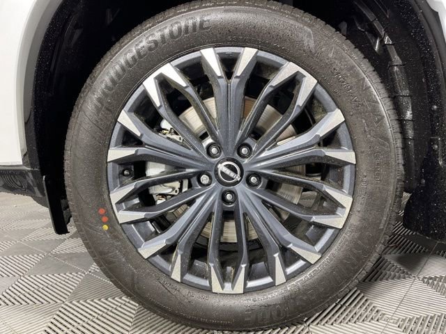 New 2026 Nissan Rogue Platinum image 12