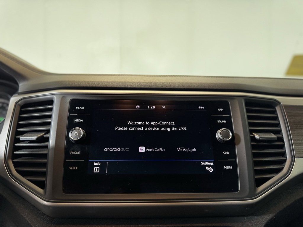 Used 2020 Volkswagen Atlas SE w/ Panoramic Sunroof Package image 18