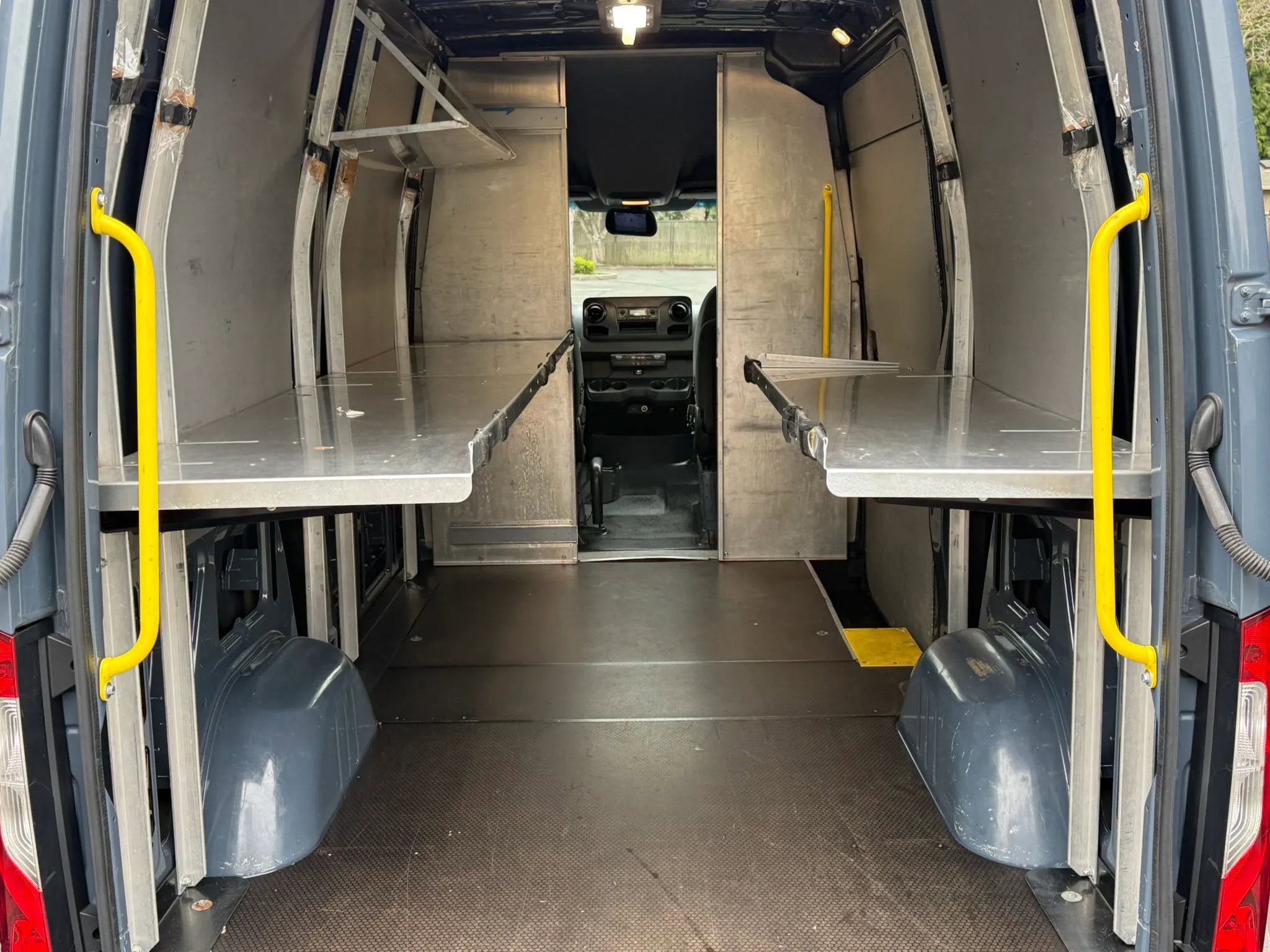 Used 2019 Mercedes-Benz Sprinter 144 image 26