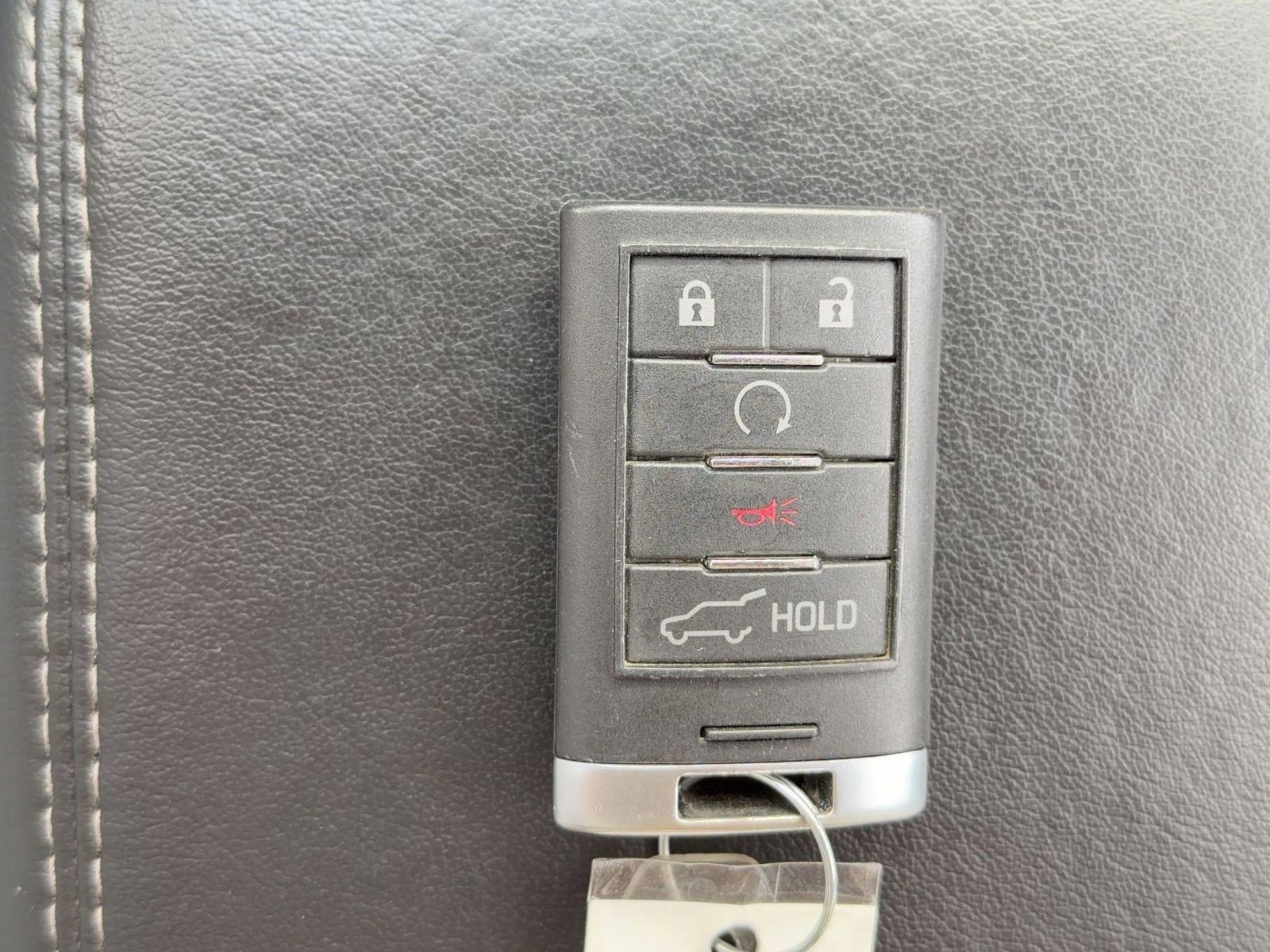 Used 2014 Cadillac SRX Luxury w/ Driver Awareness Package image 28