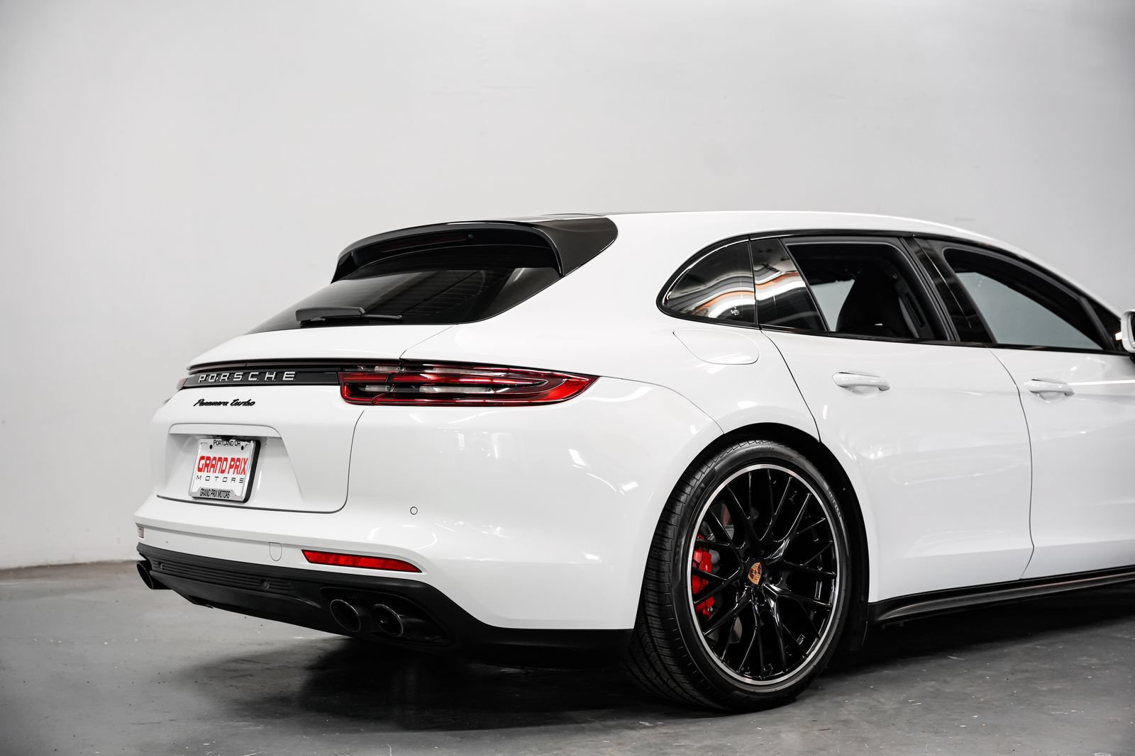 Used 2018 Porsche Panamera Turbo Sport Turismo AWD/4WD image 43