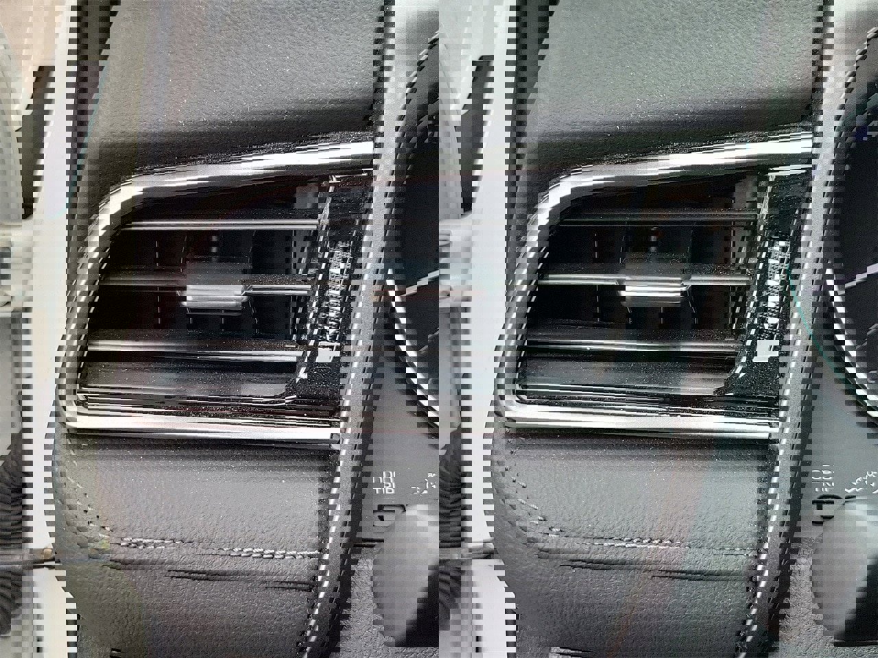 Used 2024 Toyota Camry LE image 30