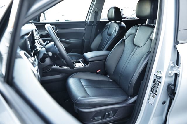 Used 2022 Kia Sorento S image 19