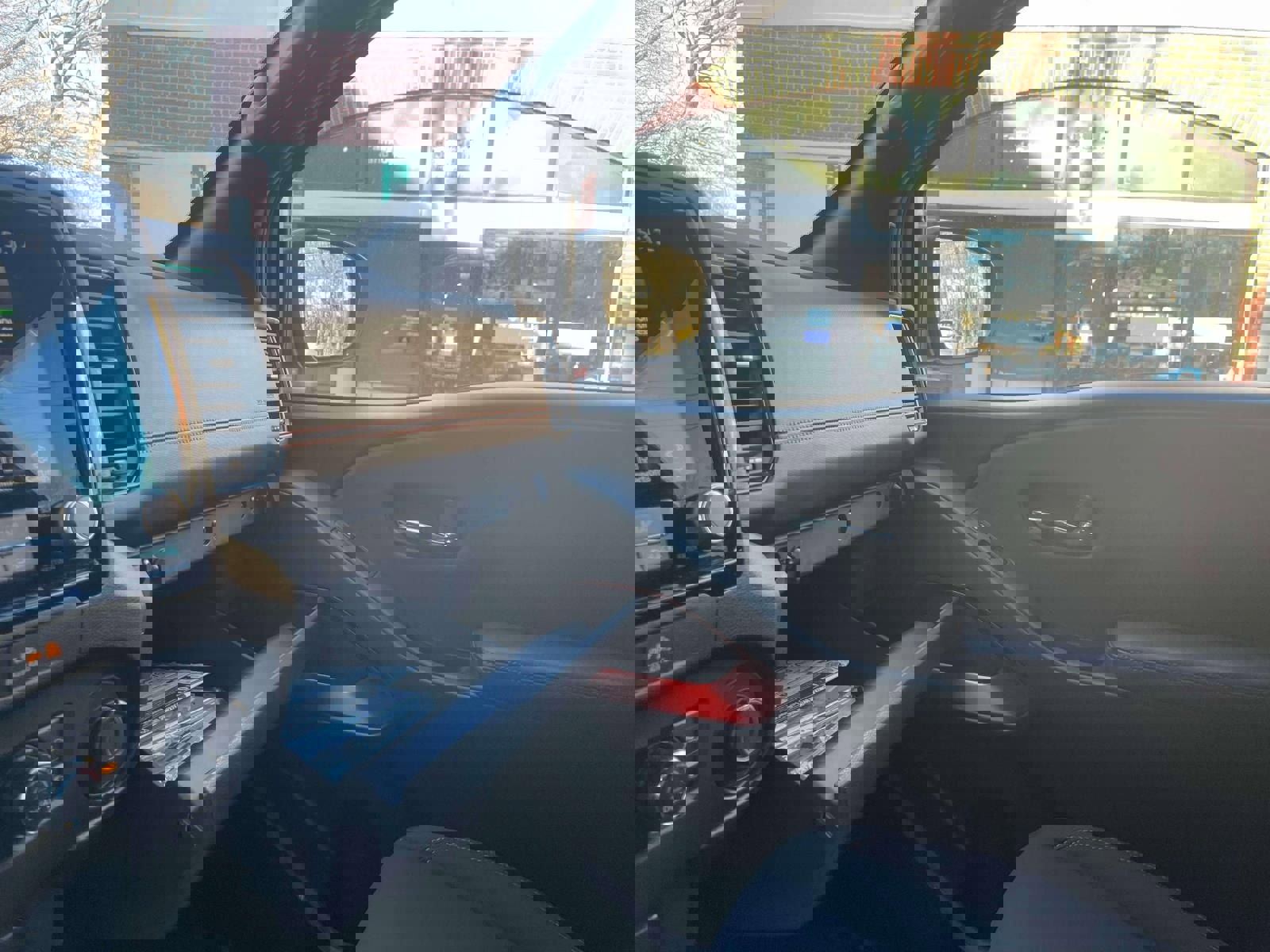 Used 2023 Nissan Frontier PRO-4X w/ Technology Package image 35