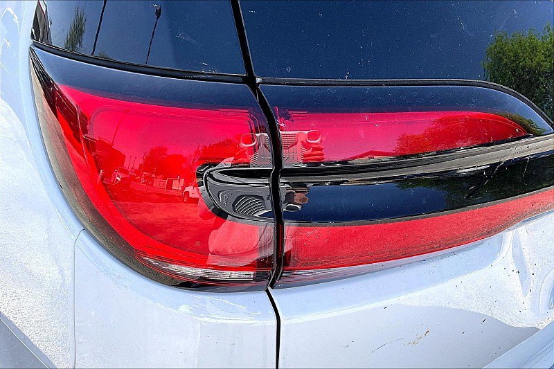 Used 2023 Chrysler Pacifica Limited image 29