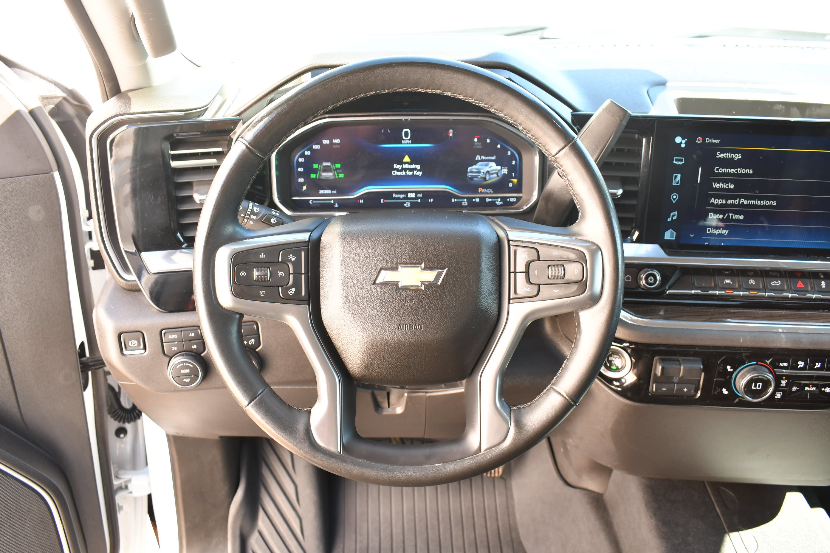 Used 2023 Chevrolet Silverado 1500 LT w/ Z71 Off-Road Package image 17