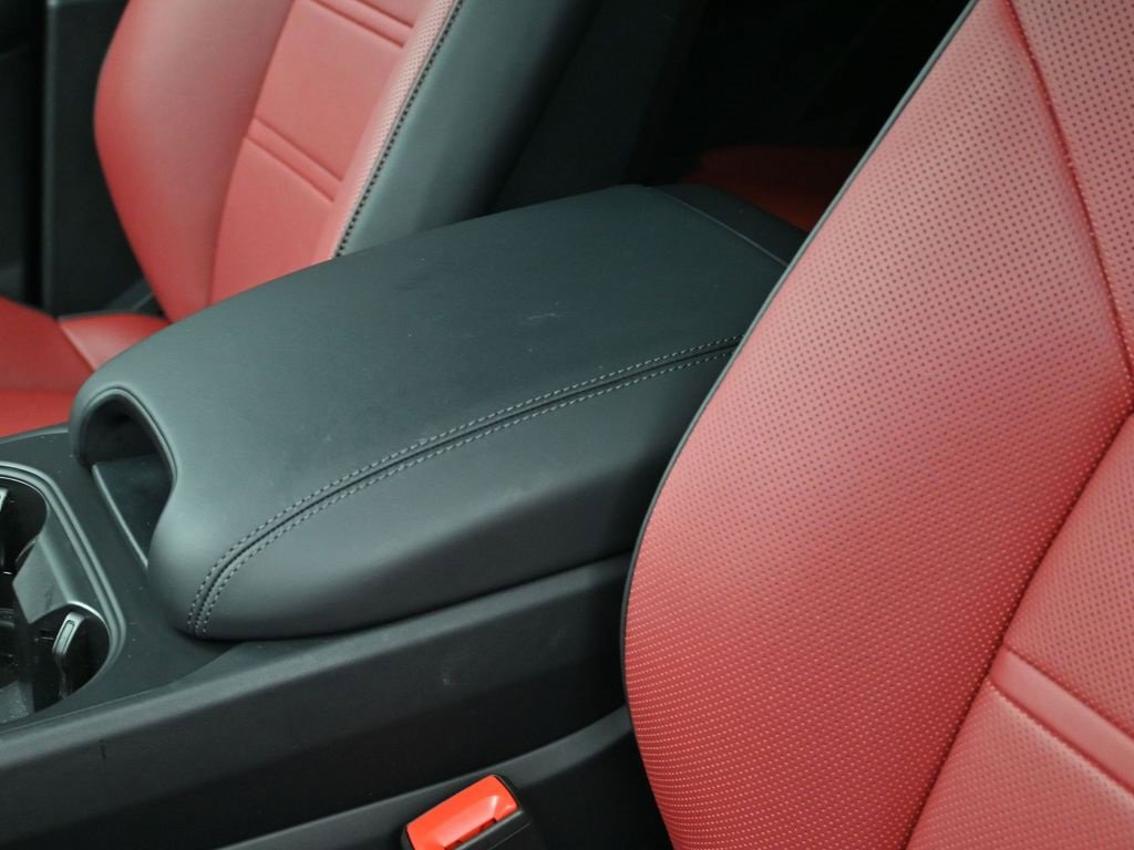 Certified 2026 Porsche Cayenne Coupe image 21