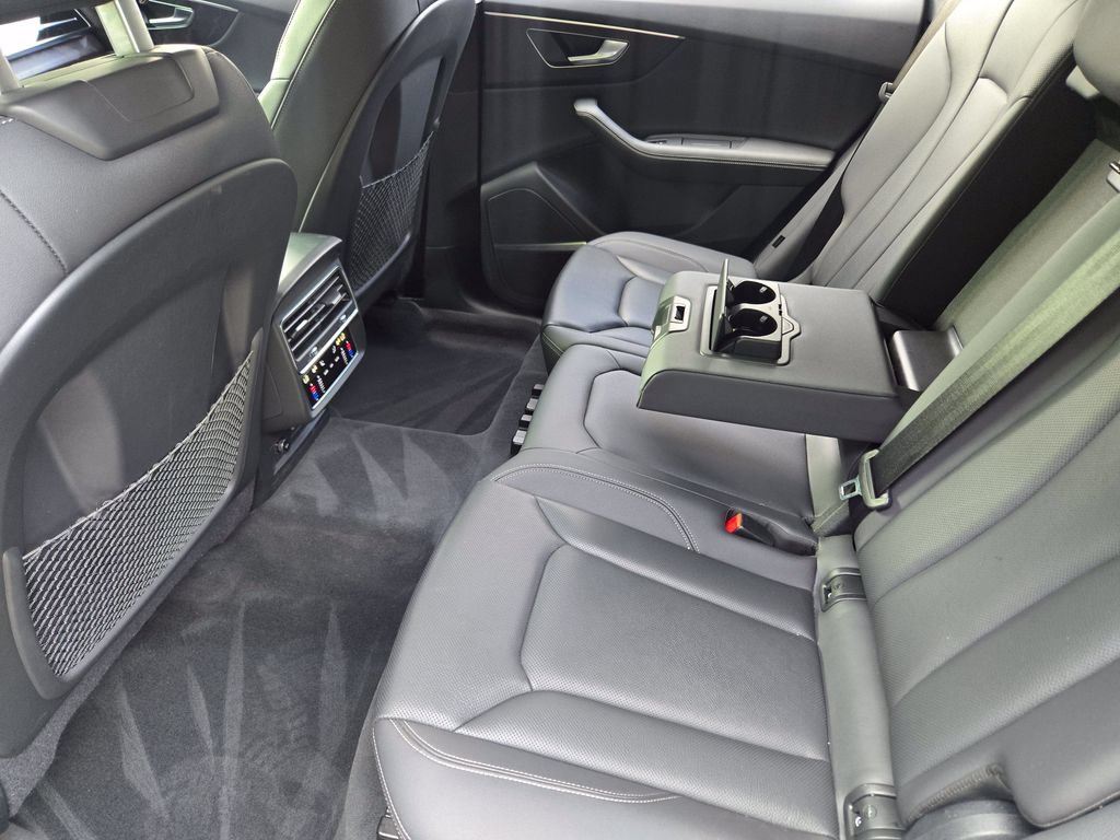 Certified 2023 Audi Q8 Premium Plus w/ Premium Plus Package AWD/4WD image 40