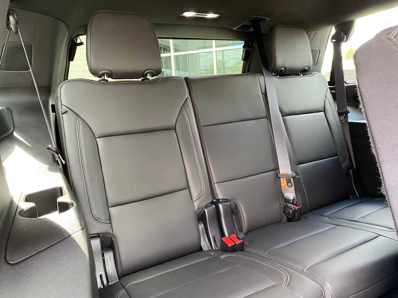 Used 2022 Chevrolet Tahoe Z71 w/ Off-Road Capability Package AWD/4WD image 35