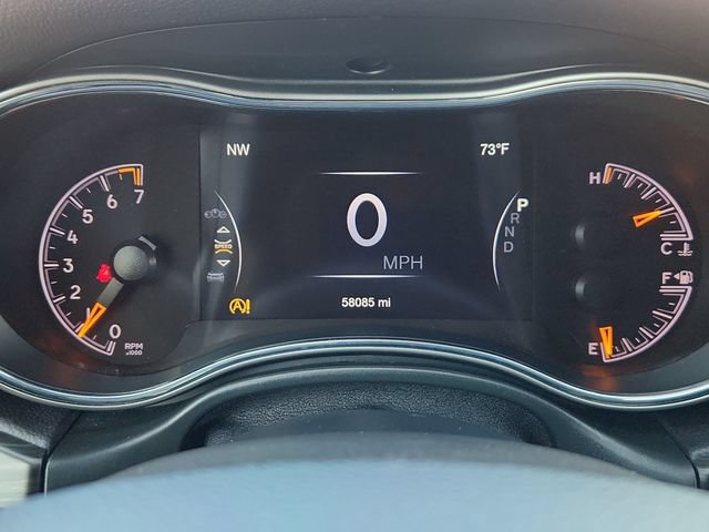 Used 2021 Jeep Grand Cherokee Laredo AWD/4WD image 40