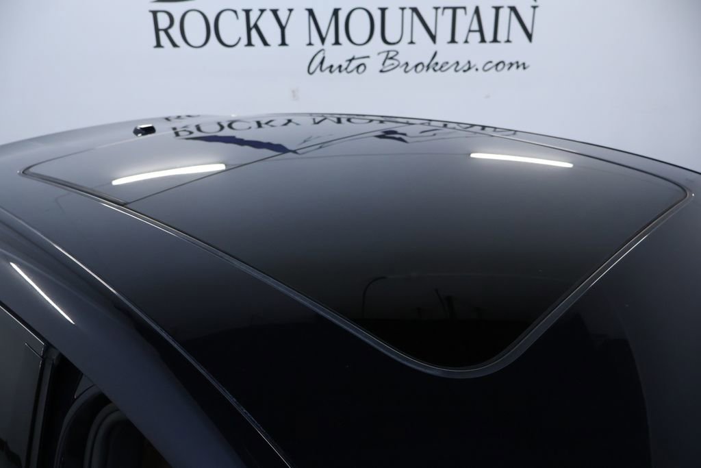 Used 2019 Porsche Macan image 10