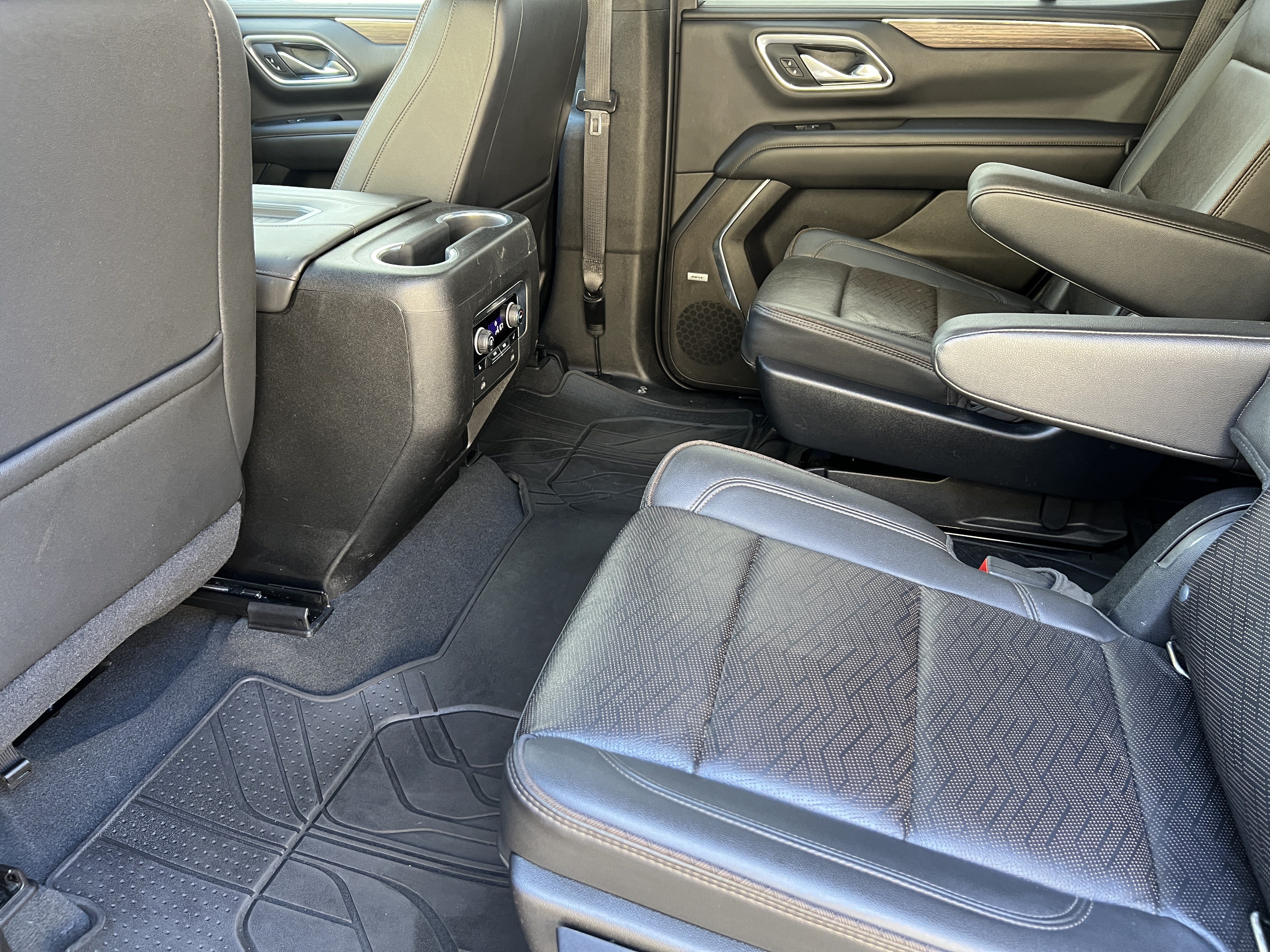 Used 2021 Chevrolet Tahoe High Country AWD/4WD image 16