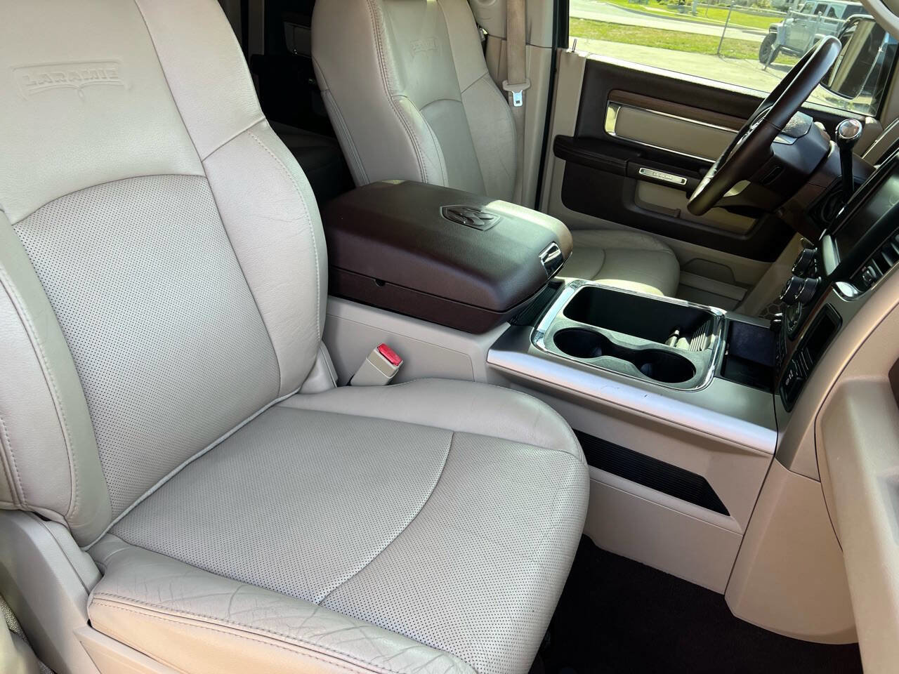 Used 2016 RAM 2500 Laramie w/ Convenience Group image 22