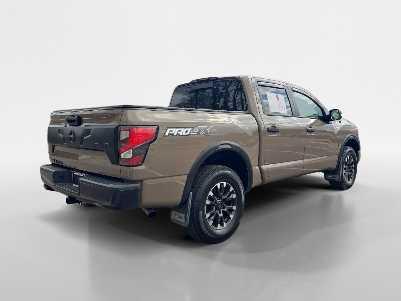Used 2021 Nissan Titan PRO-4X w/ Pro-4x Convenience Package image 5