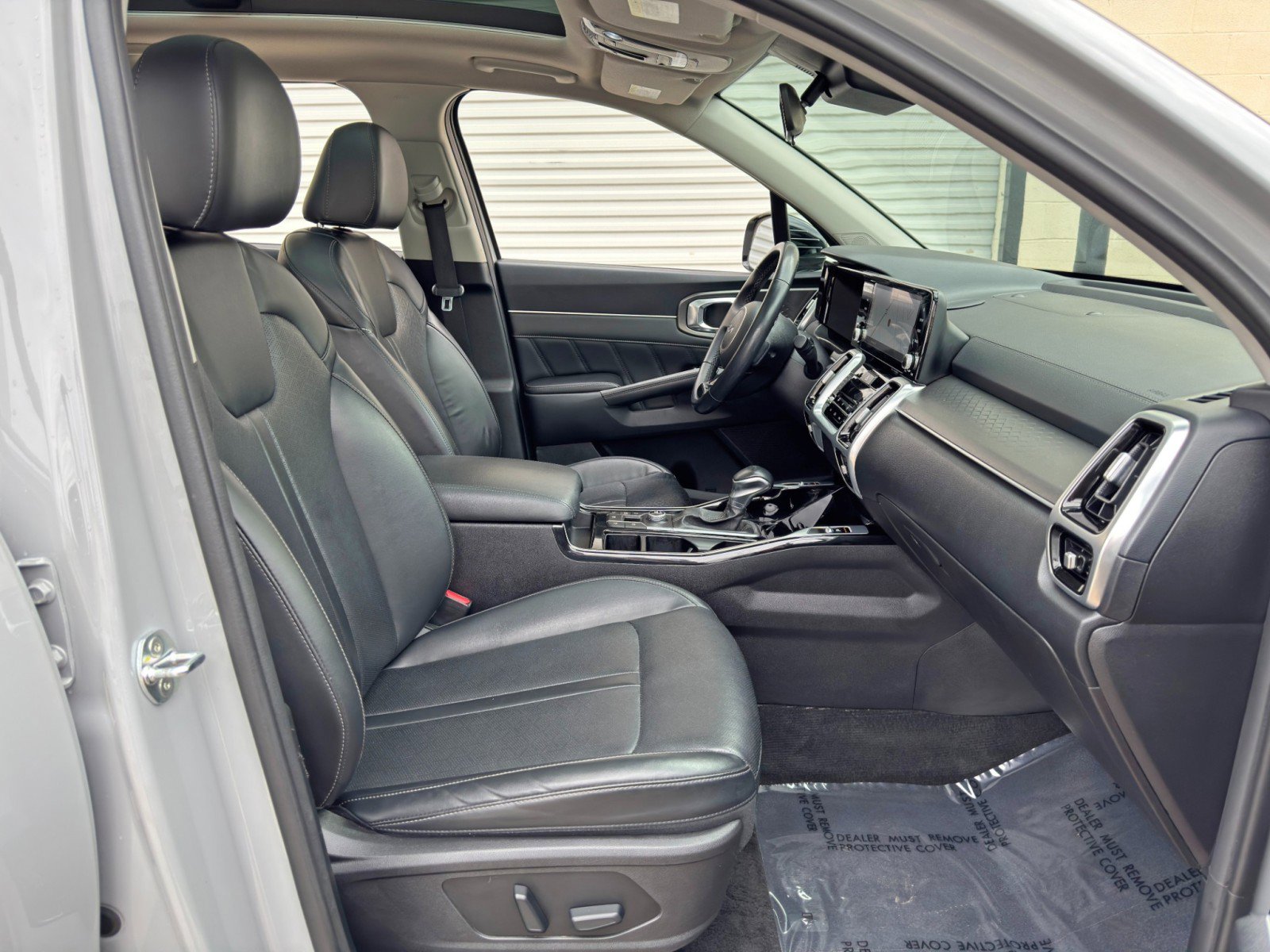 Used 2022 Kia Sorento SX FWD image 16