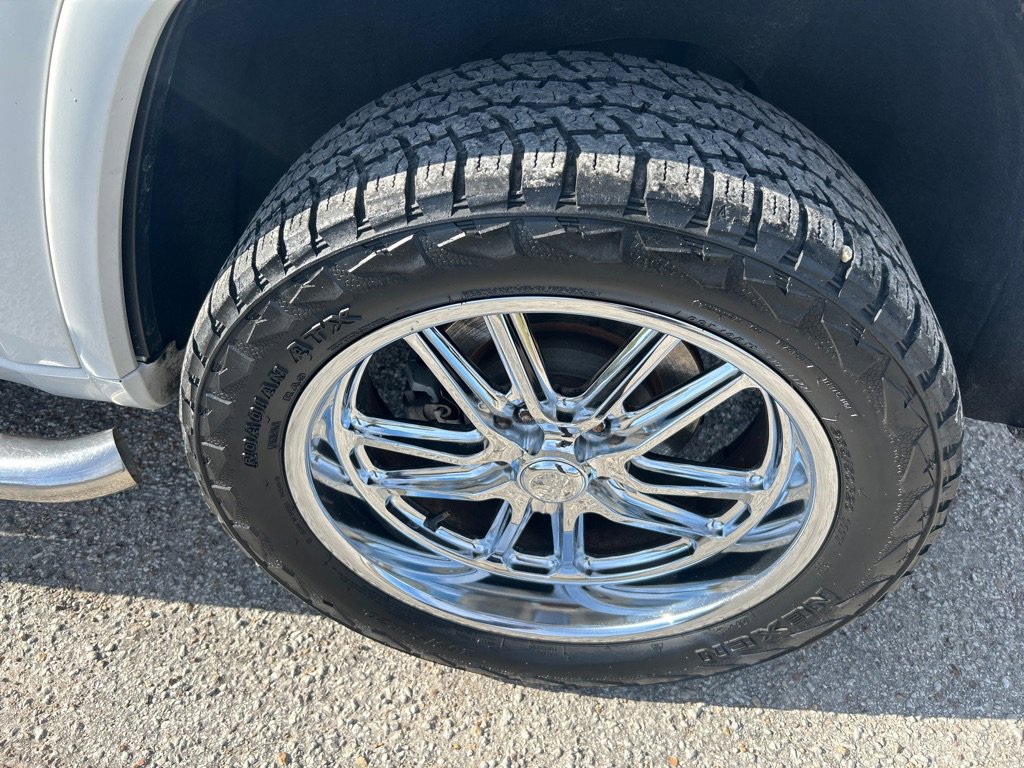 Used 2015 Jeep Grand Cherokee Overland image 26