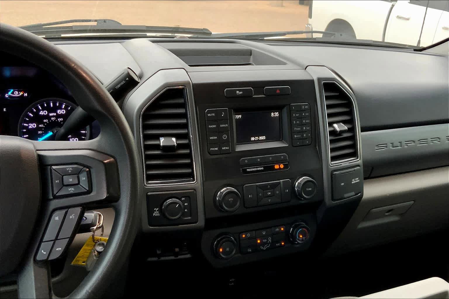 Used 2019 Ford F250 XLT w/ Camper Package AWD/4WD image 7
