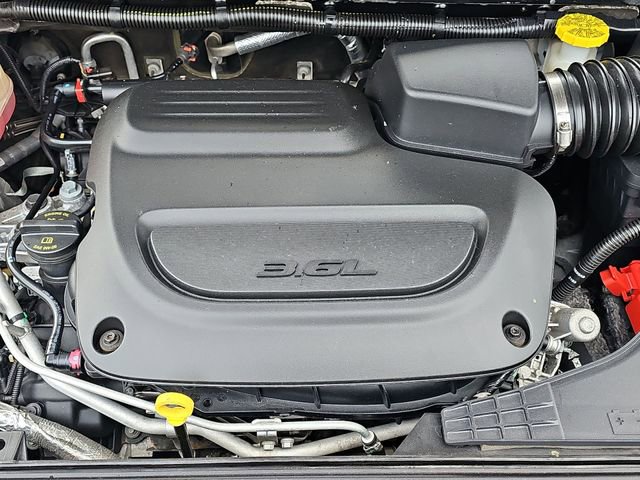 Used 2024 Chrysler Pacifica Limited image 30