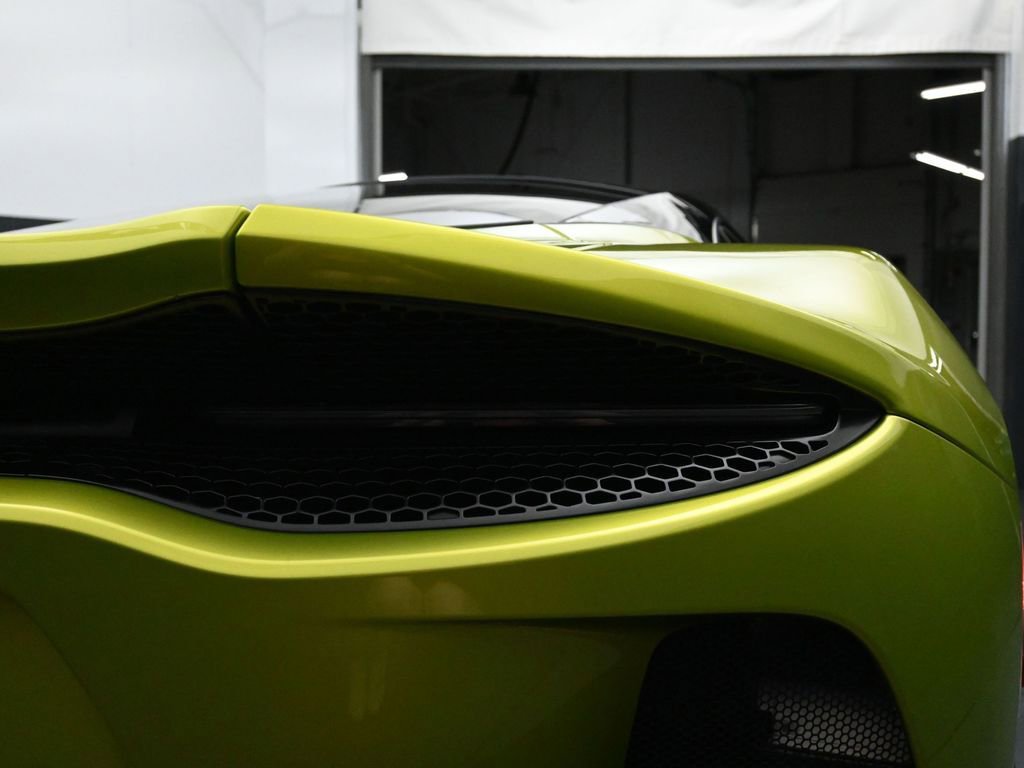 Used 2022 McLaren GT image 12