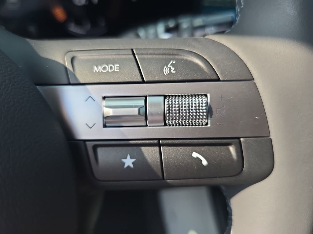 New 2026 Hyundai Kona SEL Premium FWD image 18