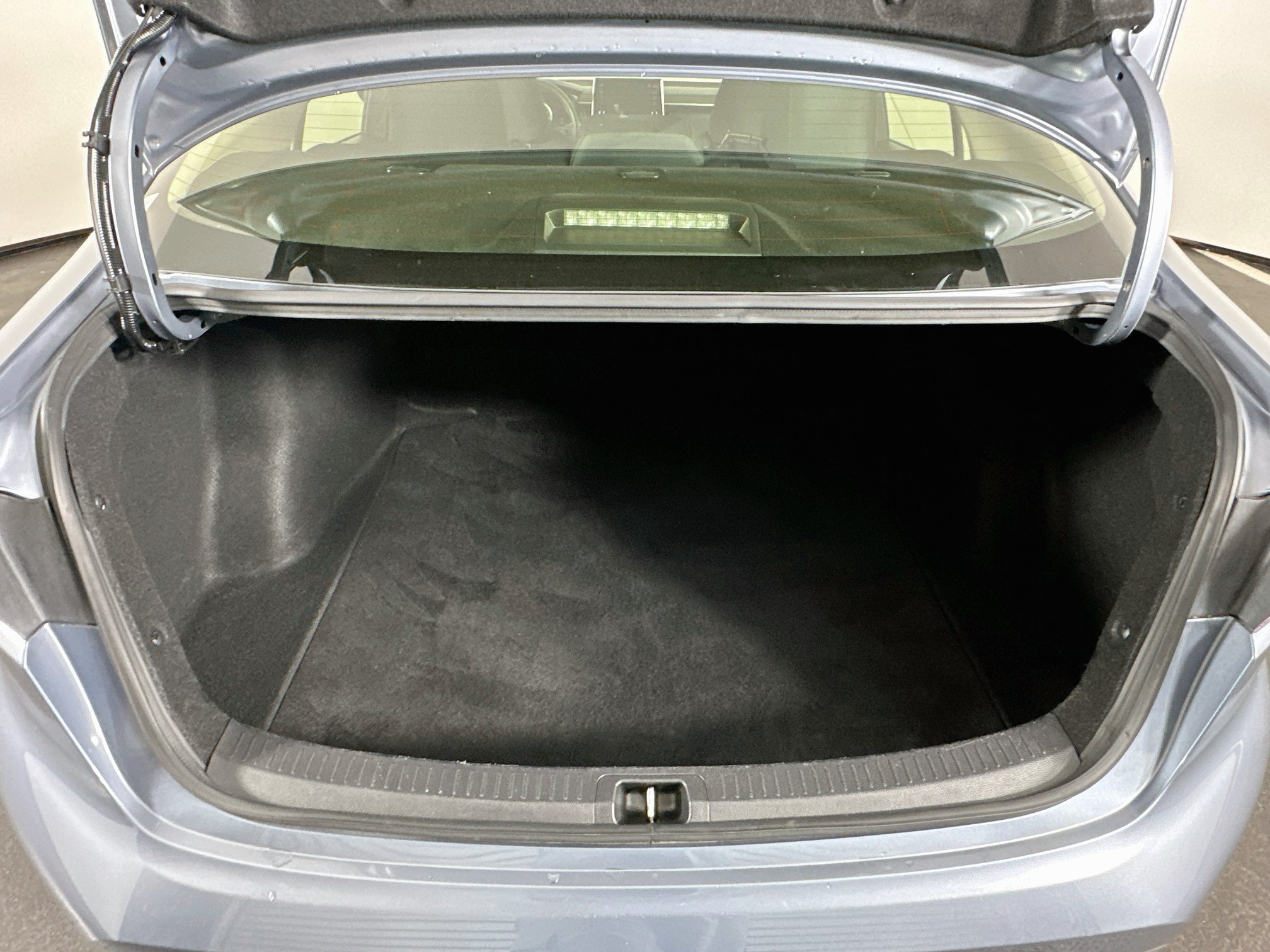 Used 2021 Toyota Corolla LE FWD image 27